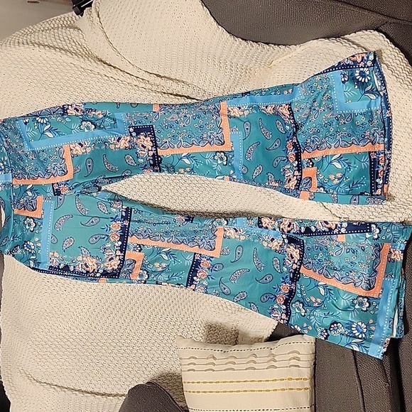 Scarf Print Flare Leg Pants Size M - Picture 2 of 4
